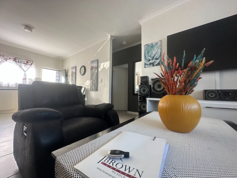 2 Bedroom Property for Sale in Parklands Western Cape